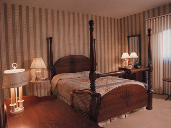 State guest bedroom