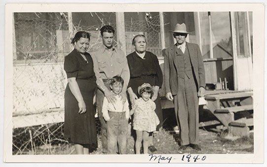 Group photo with Josephine Waggoner