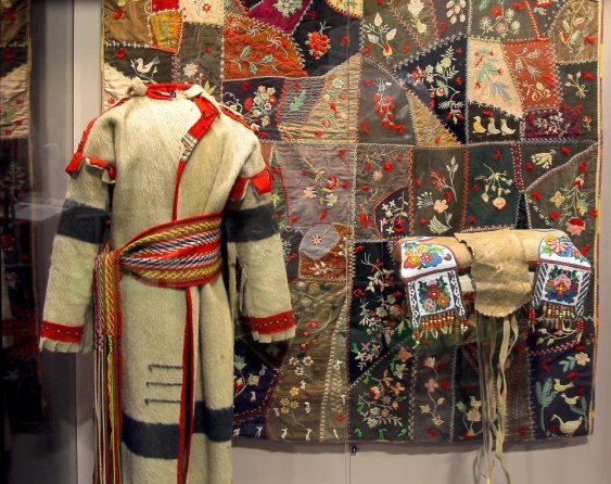 Métis case containing quilt, saddle, and clothing